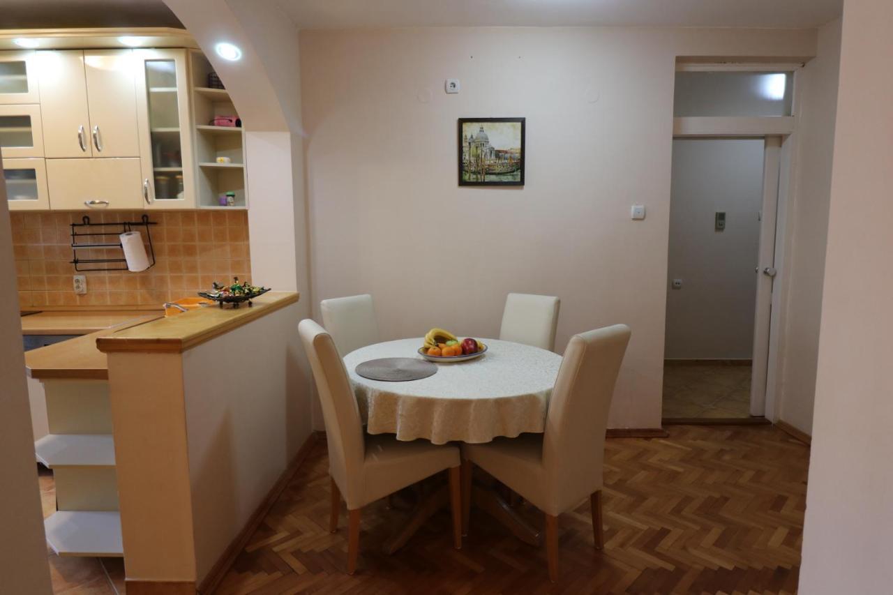 Apartment Nina โกตอร์ ภายนอก รูปภาพ