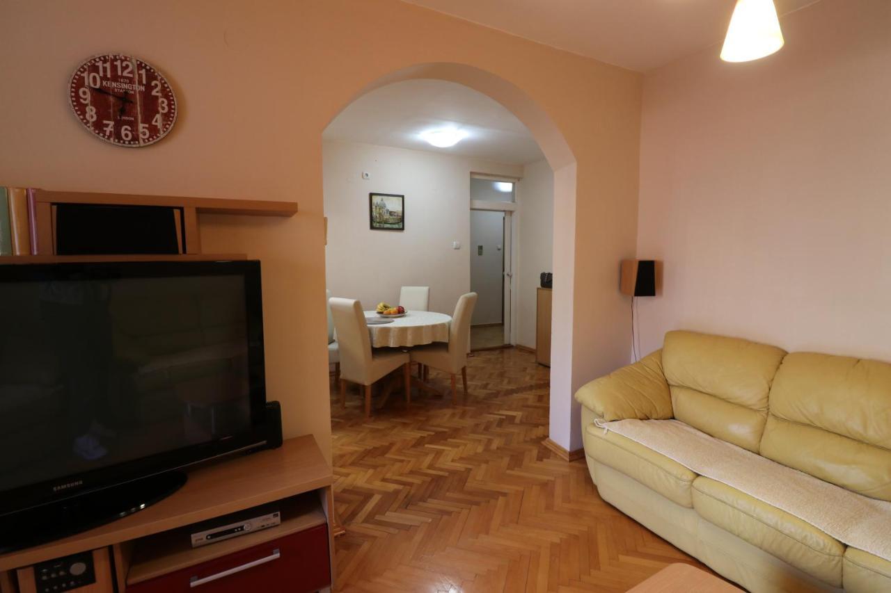 Apartment Nina โกตอร์ ภายนอก รูปภาพ